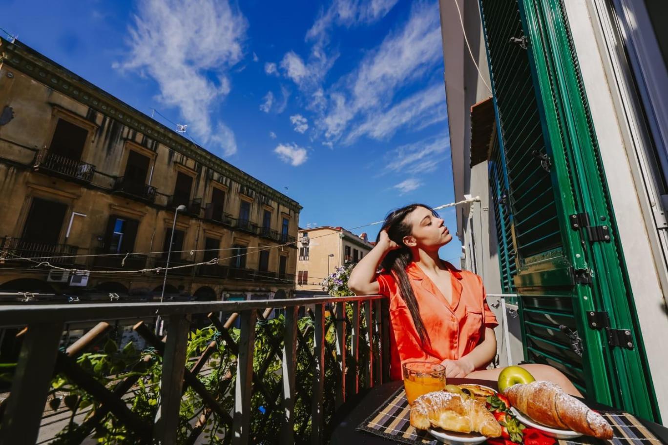 Casamira B&B Napoli Centrale Esterno foto